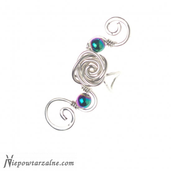 Srebrny ear cuff "Hematytowa Róża"