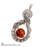 Srebrny wisior z bursztynem "Skarb Bałtyku"